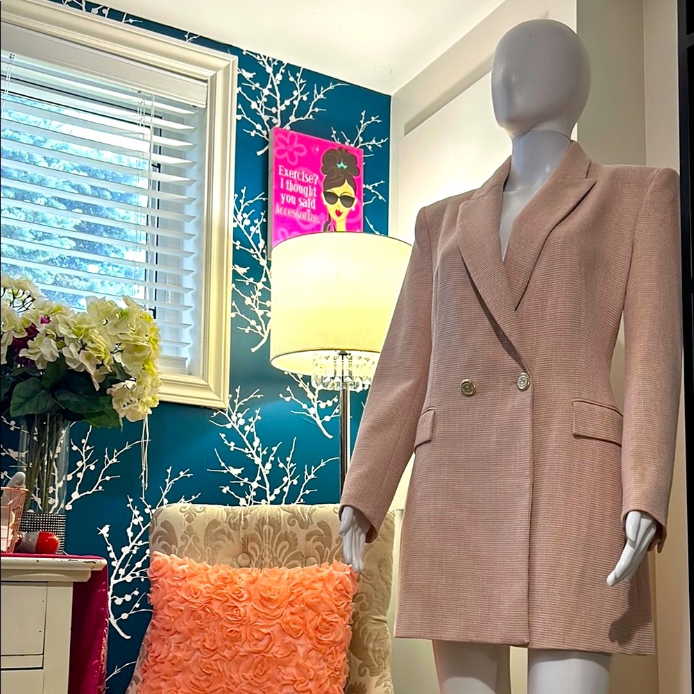 Zara Pink Blazer with Gold Buttons - Picture 2 of 16